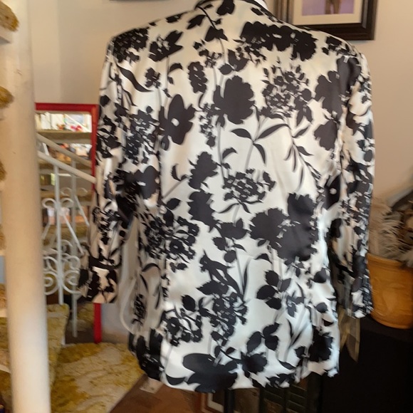 Nwot Two piece dressy outfit - Picture 3 of 5